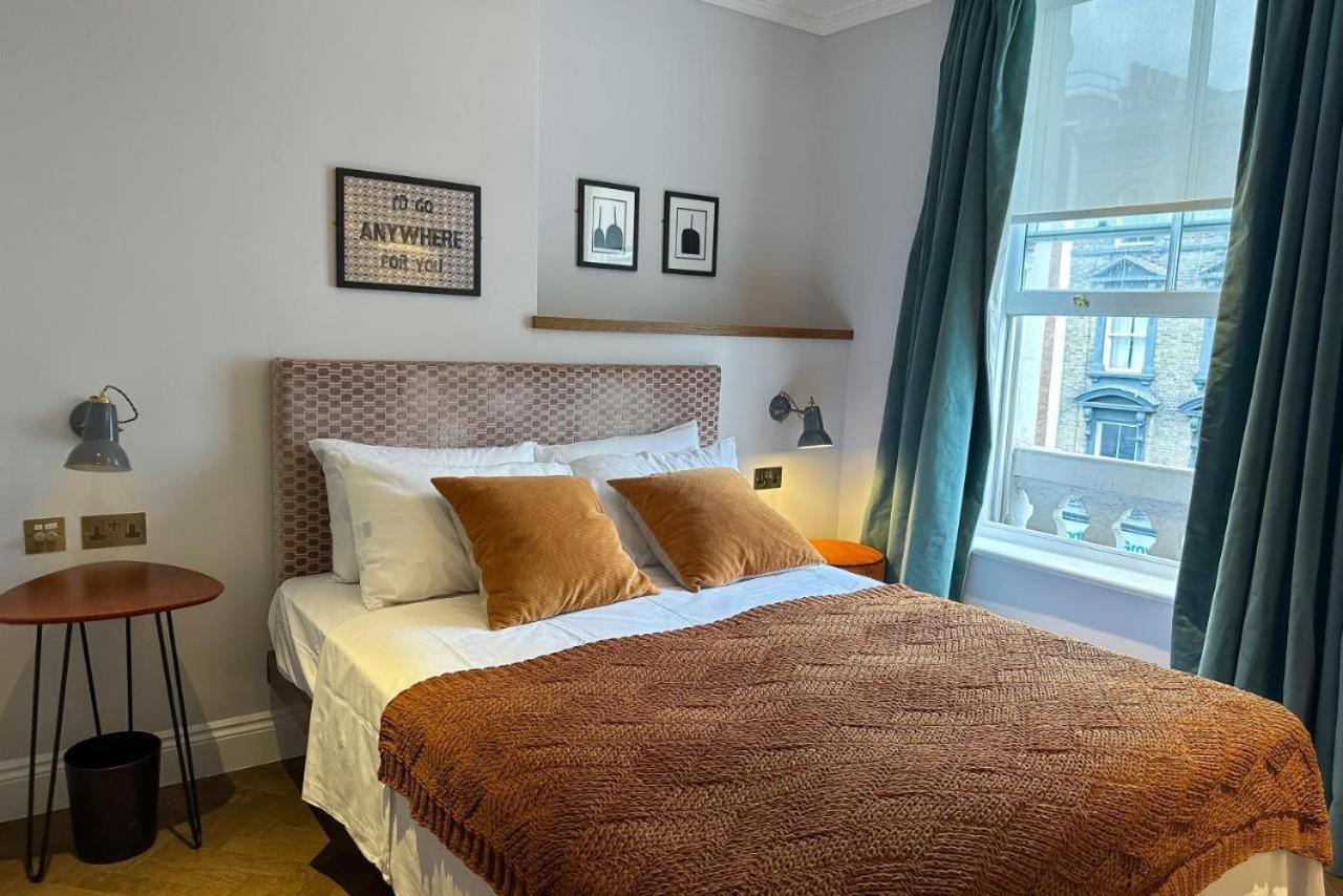 Deluxe Tower Bridge Apartments London Rum bild